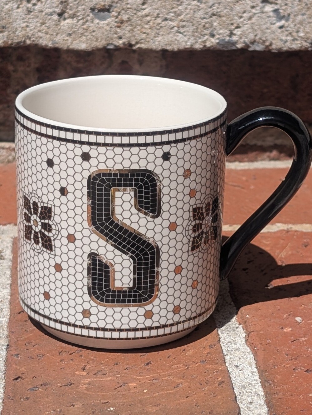 Anthropologie Margot Gold & Black Honeycomb Mosaic Monogram S Initial Letter Mug